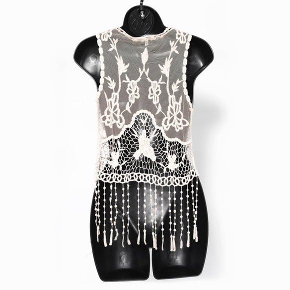 Banana U.S.A Crochet Vest with Fringe - Picture 3 of 3